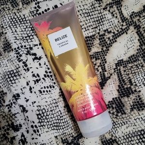 🍑Bath and body works- Body Cream